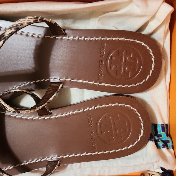 Tory Burch Leighanne Flat Thong Slide - Picture 2 of 5